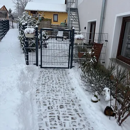 Gemuetliche In Idyllischer Lage-auf Dem Land Apartament